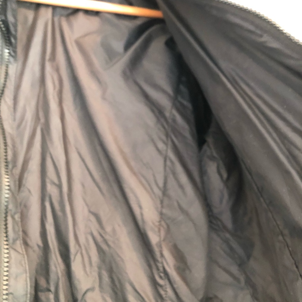 The North Face Quilted Zip-Up Coat- Large - Picture 6 of 16